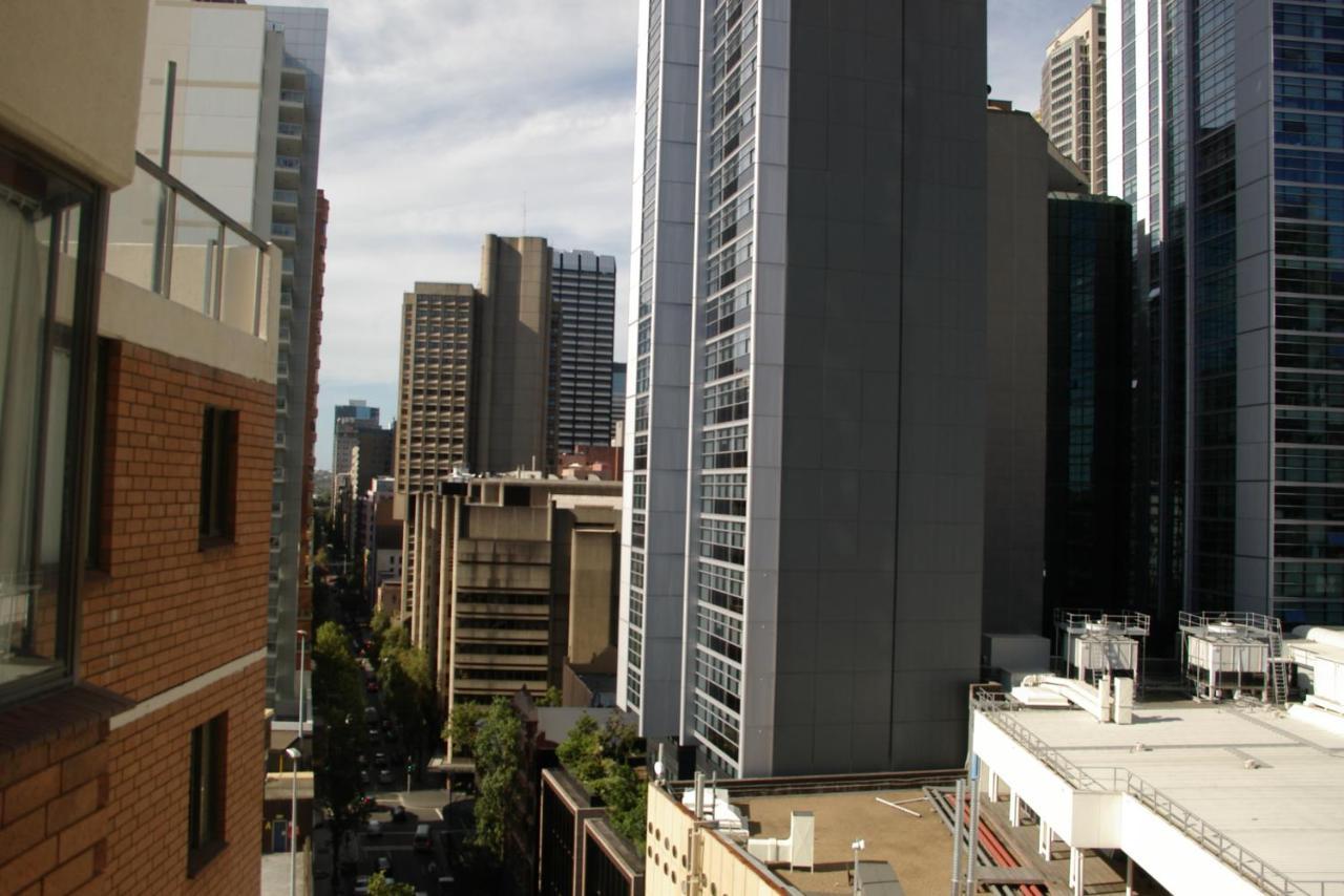 Accommodation Sydney - Kent Street Sydney Cbd Top Floor 2 Bedroom Apartment With Balcony Экстерьер фото