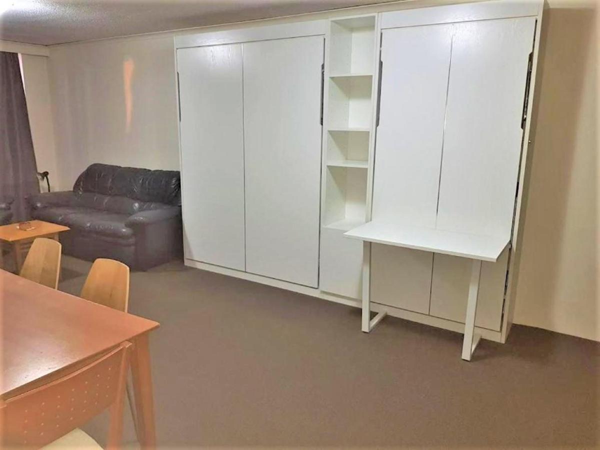 Accommodation Sydney - Kent Street Sydney Cbd Top Floor 2 Bedroom Apartment With Balcony Экстерьер фото